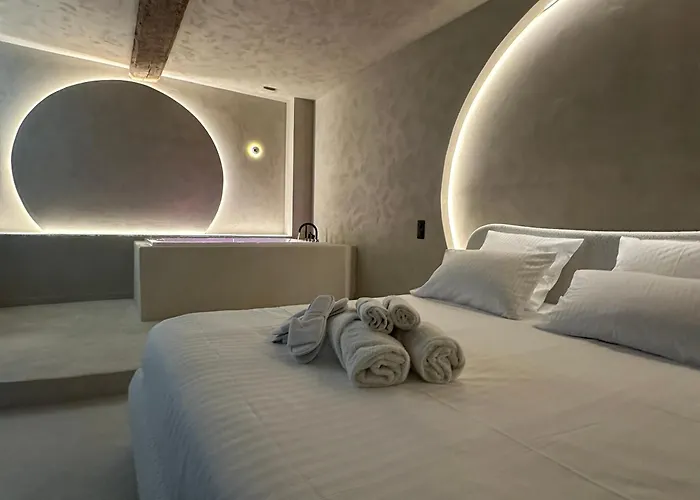 Prive By Collection Aura - A Deux Pas De La Place Ducale 3* Charleville-Mezieres