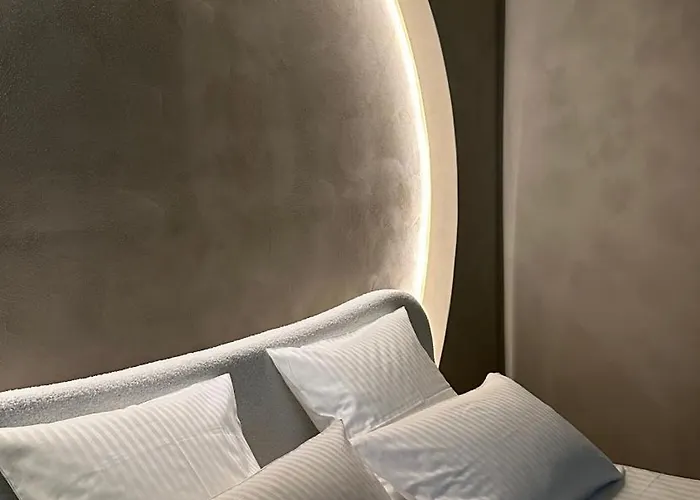 Prive By Collection Aura - A Deux Pas De La Place Ducale Aparthotel